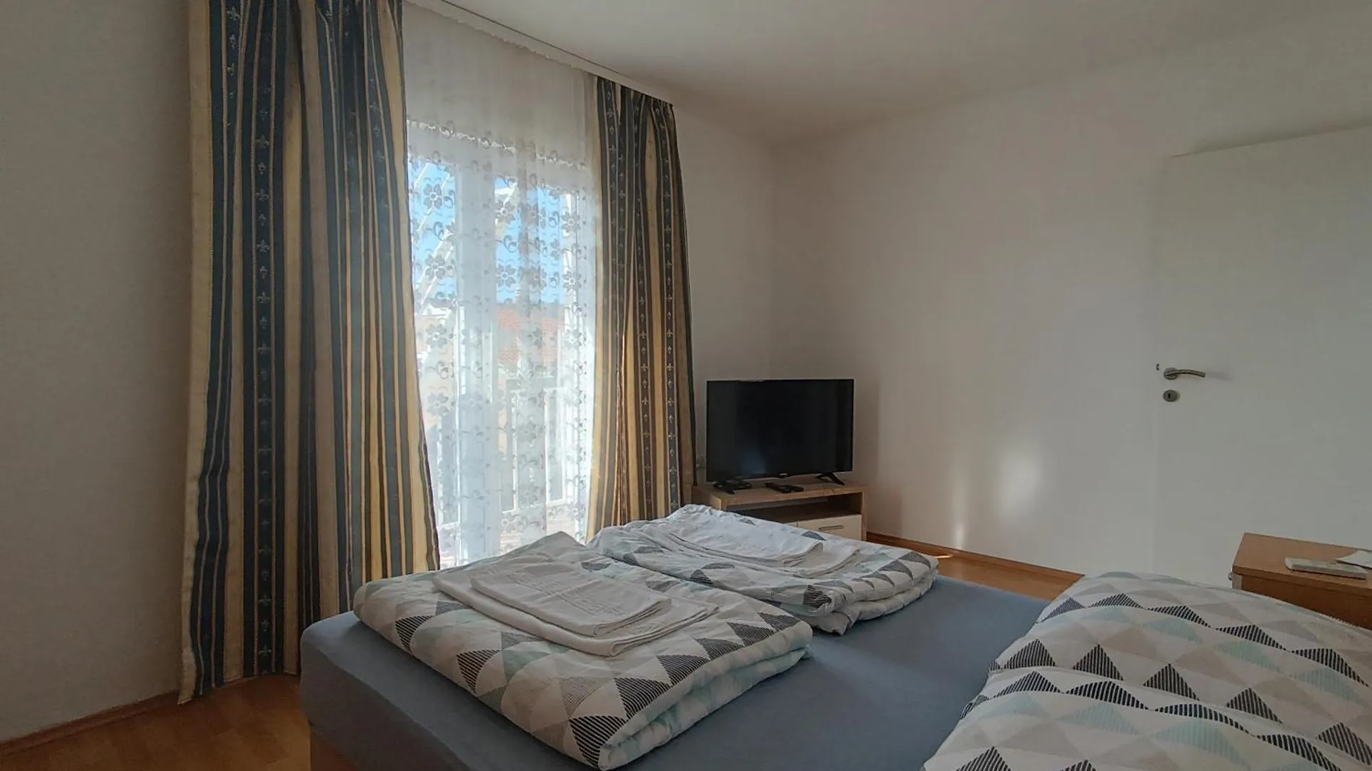 Apartmani Jt زادار